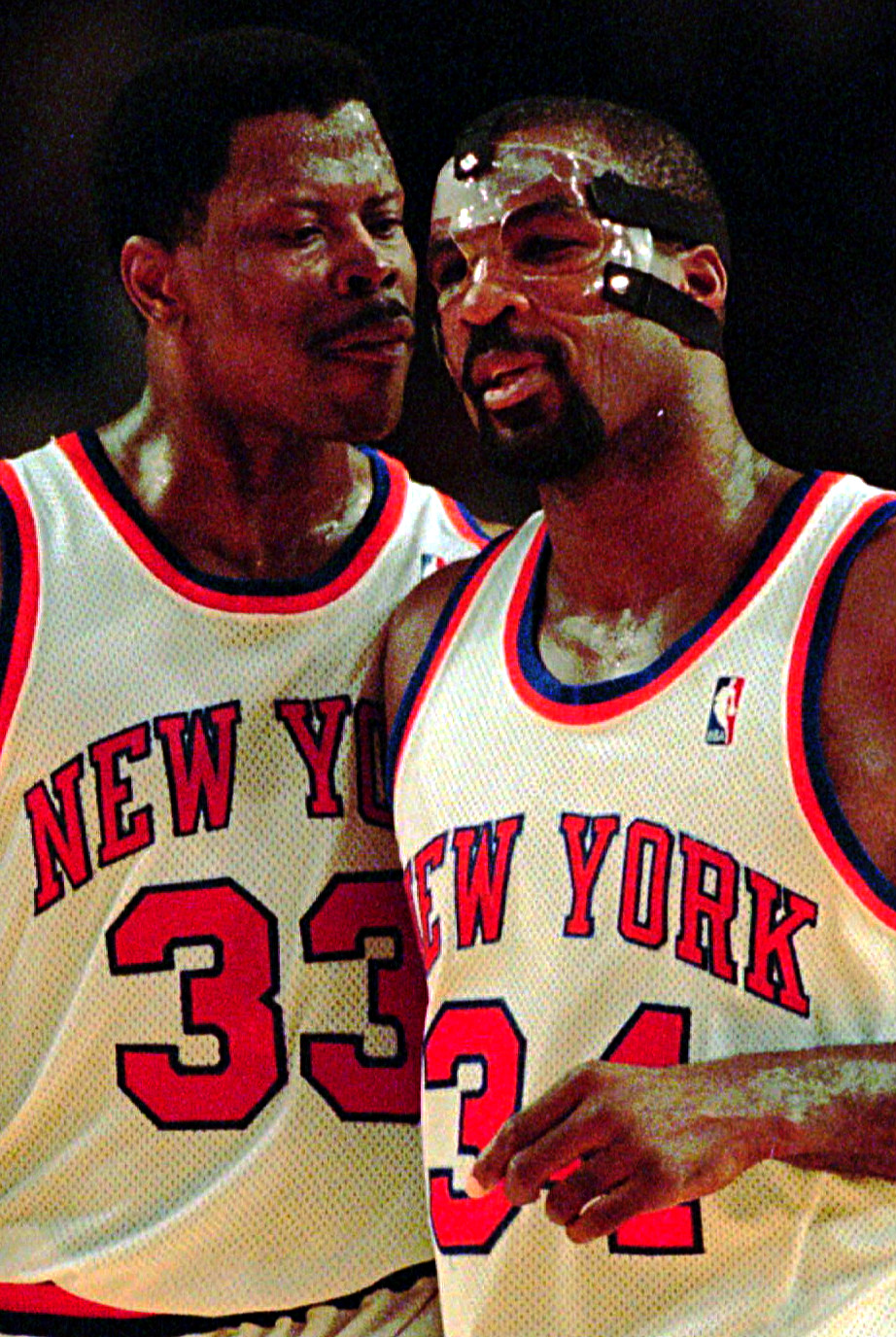 how old is charles oakley - Ilustrasi 2